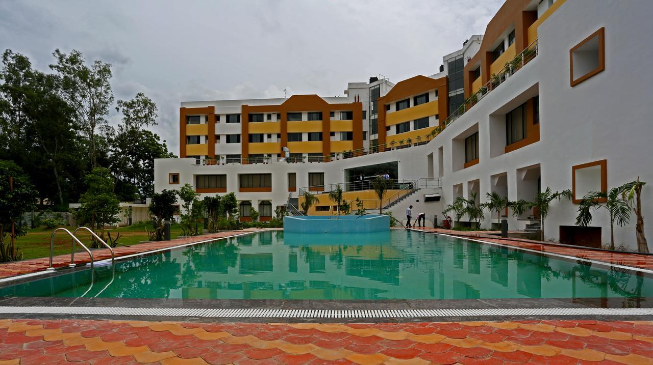 Kamlesh Continental Angul Exterior foto