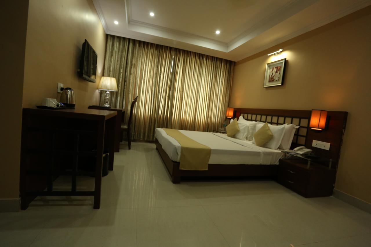 Kamlesh Continental Angul Quarto foto