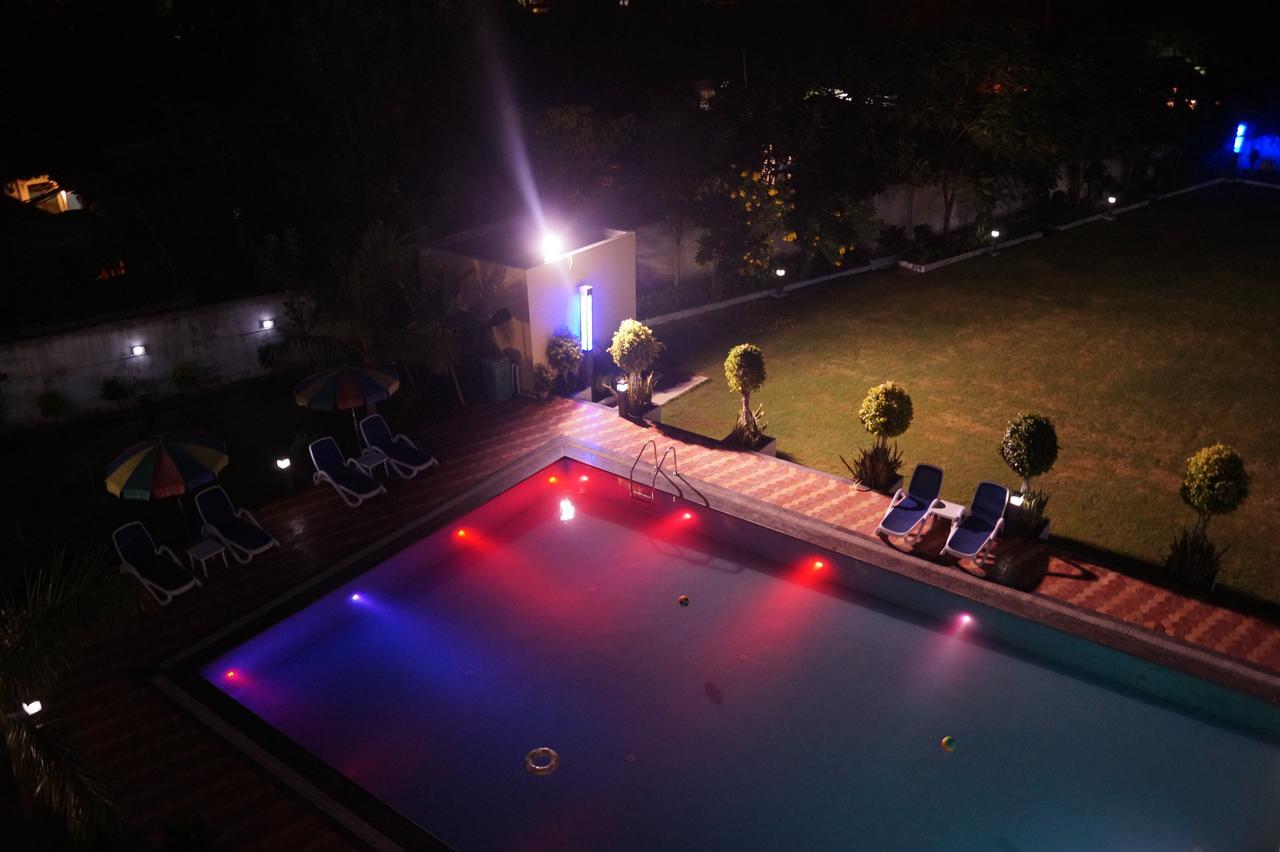 Kamlesh Continental Angul Exterior foto
