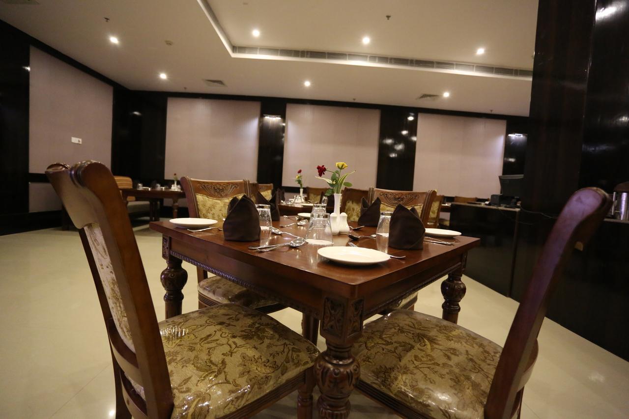 Kamlesh Continental Angul Exterior foto