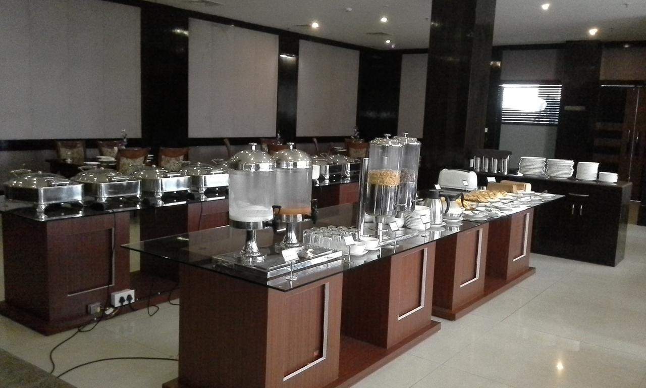 Kamlesh Continental Angul Exterior foto